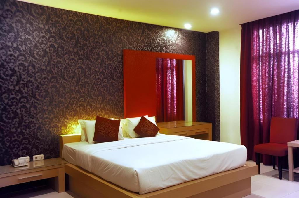 Hotel Cemerlang Bandung Zewnętrze zdjęcie