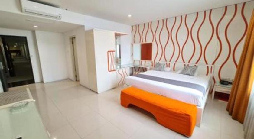 Hotel Cemerlang Bandung Zewnętrze zdjęcie