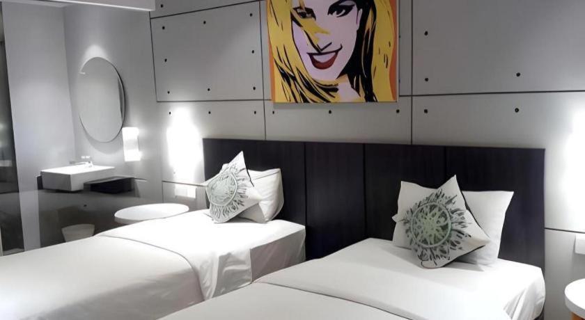 Hotel Cemerlang Bandung Zewnętrze zdjęcie