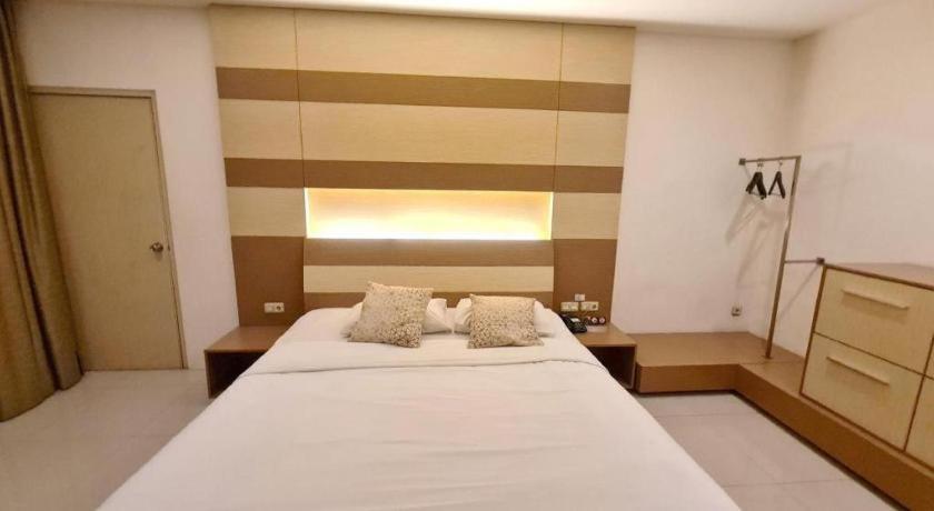 Hotel Cemerlang Bandung Zewnętrze zdjęcie