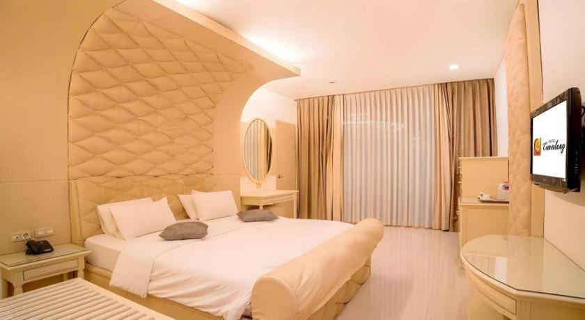 Hotel Cemerlang Bandung Zewnętrze zdjęcie